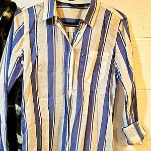 woman's long sleeve stripped blue & white  shirt size M great condition.